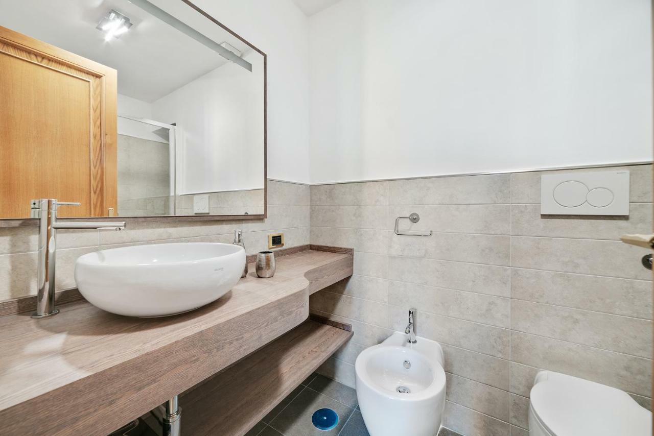Peroni 8 Pax Brand New Apartment Рим Екстер'єр фото